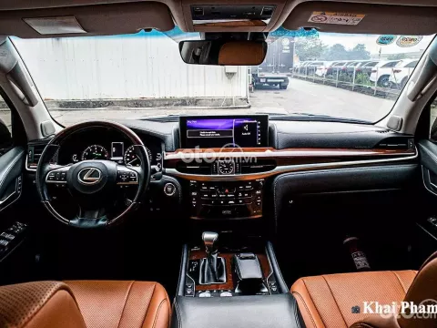 Ưu nhược điểm xe Lexus LX570.