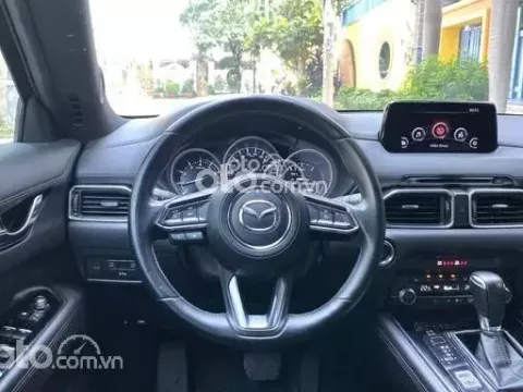 Nội thất Mazda CX-8 2021 rộng rãi, tích hợp nhiều tính năng hiện đại 1