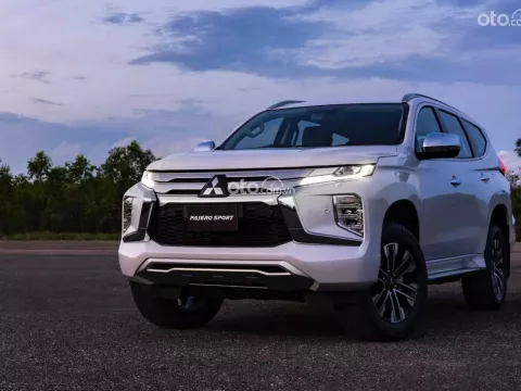 Mitsubishi Pajero Sport 2020 được ra mắt với thiết kế mạnh mẽ và khá bệ vệ 1
