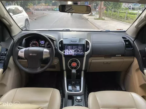 Giới thiệu Isuzu Mu-X 2018.