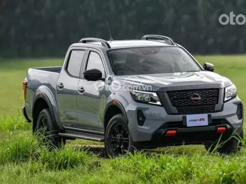 Nissan Navara.