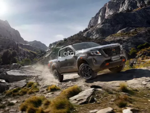 bảng giá xe Nissan Navara mới .