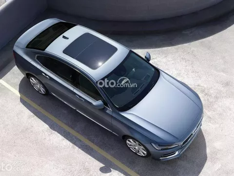 xe Volvo S90 mới.