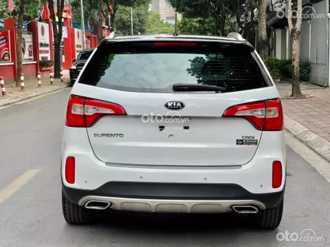 Có nên mua xe Kia Sorento 2018 cũ?.