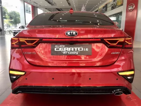 KIA Cerato 2020 đang được rao bán với giá khởi điểm từ 485 triệu đồng. 1