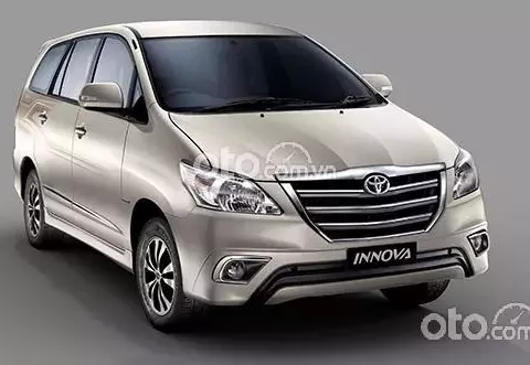 Xe Toyota Innova 2015