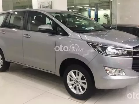 Giá xe Toyota Innova 2018 tại Oto.com.vn 1