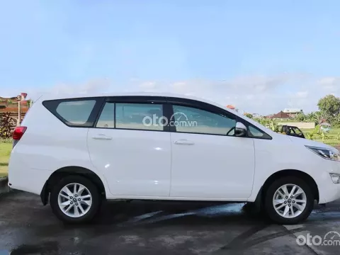 Ngoại thất xe Toyota Innova 2019
