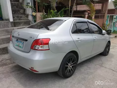 Đuôi xe có phần đèn hậu nhô ra ngoài