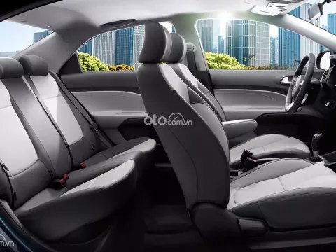 Ghế ngồi bọc da sang trọng trên Kia Soluto 2019 1