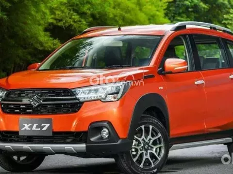 Mua bán xe Suzuki XL7.