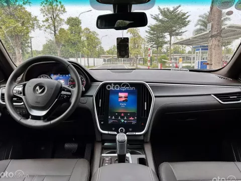 nội thất VinFast Lux SA2.0 2021.