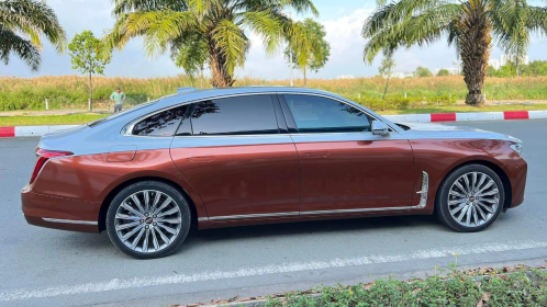 'Rolls-Royce giá rẻ' Hongqi H9 2022 chào bán hơn 1,6 tỷ đồng sau 10.000 km lăn bánh, có nên mua?