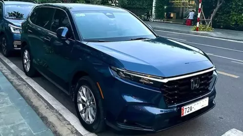 Honda CR-V 2024 nhích nhẹ 48 km lên sàn ô tô cũ lỗ hàng chục triệu, món hời cho giới săn xe 'siêu lướt'