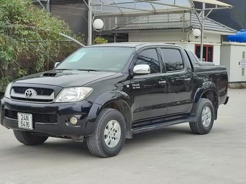 2009 Toyota HiLux Review  Road Test  Drive