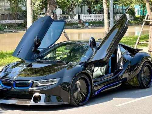 Giá xe BMW i8 2023 lăn bánh tại Việt Nam bao nhiêu