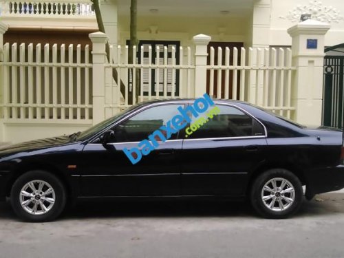 Honda Accord 2006 giá chưa tới 300 triệu đồng tại Việt Nam