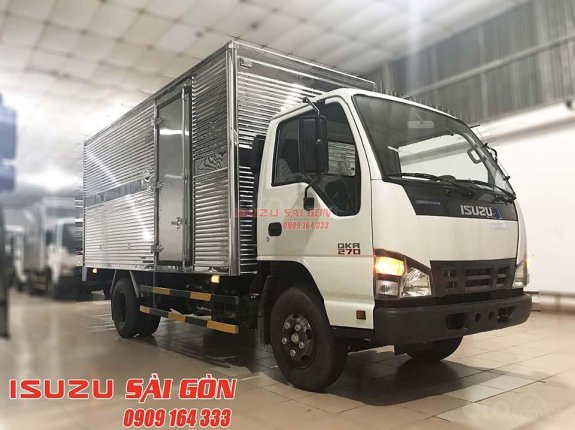Xe tải Isuzu 1T9 thùng kín dài 4,4m 2021