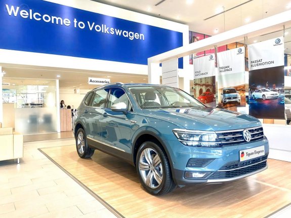Tiguan Elegance 2021 màu xanh Petro màu hiếm giá còn xịn xò - khuyến mãi lên đến 100 triệu