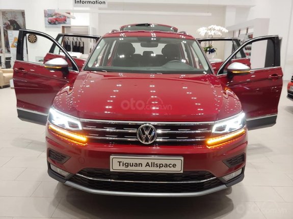 Volkswagen Cần Thơ bán xe Volkswagen Tiguan Elegance 2021 màu đỏ Ruby, giảm 100tr + nhiều quà, LH Mr Thuận có giá tốt