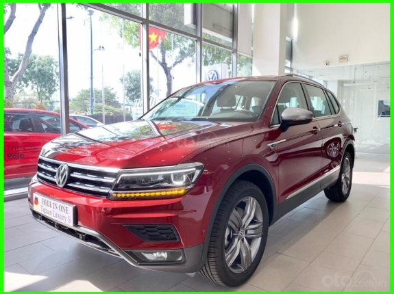 Tiguan Luxury S 2021 màu đỏ Ruby độc đáo, xe có sẵn, giao ngay, tận nhà + gói phụ kiện LH Mr Thuận