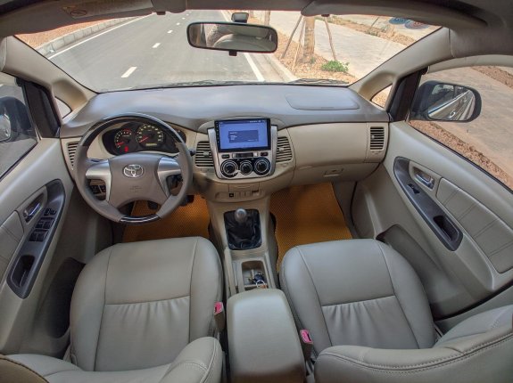 Bán Toyota Innova sản xuất năm 2015 giá rẻ