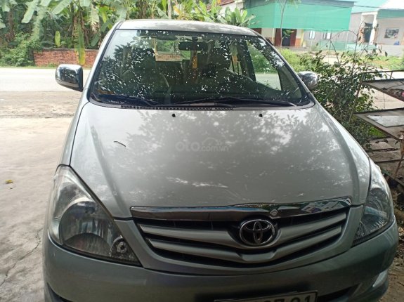 [Chính chủ] cần bán xe Toyota Innova 2008, màu bạc, 300 triệu