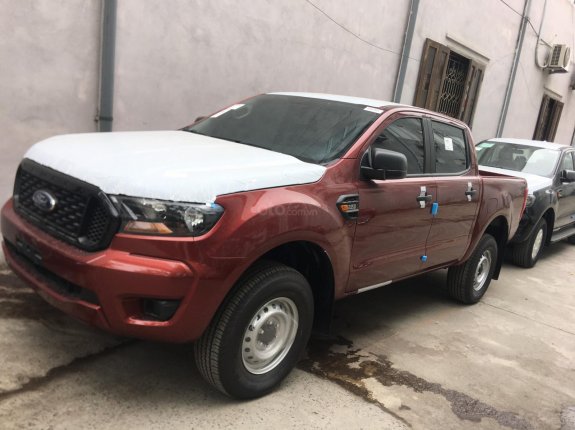 Cần bán xe Ford Ranger XL 2.2 4x4 6 MT năm sản xuất 2021 giá cạnh tranh. Xe mới đủ màu giao ngay