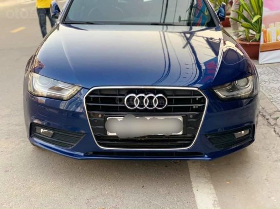 Cần bán xe Audi A4 sản xuất năm 2015