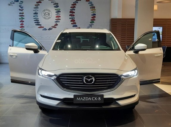 [Mazda Lê Văn Lương] bán xe Mazda CX-8 2.5L Luxury màu trắng, khuyến mại lớn chỉ từ 350 triệu nhận xe ngay