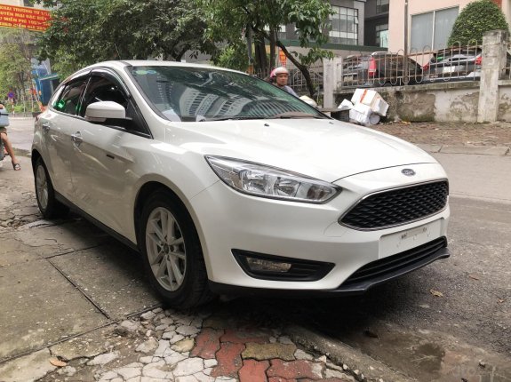Xe Ford Focus Trend 1.5AT 2017, màu trắng