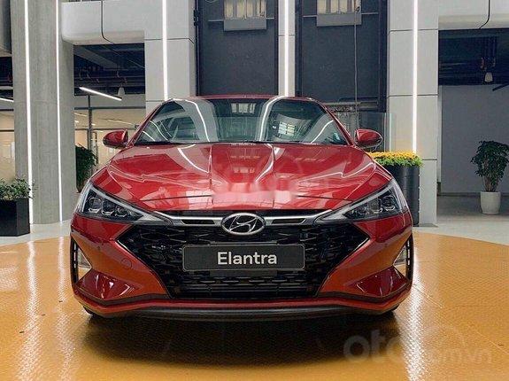 Hyundai Elantra 2021 giảm giá 30 triệu và bộ phụ kiện chính hãng, xe đủ màu giao ngay, vay ngân hàng lãi suất ưu đãi