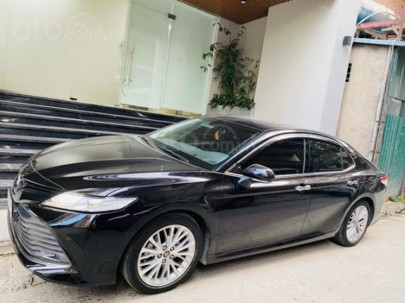 Toyota Camry 2.5Q sx 2019, xe chạy giữ gìn mới đi hơn 30.000km, đẳng cấp xe sang