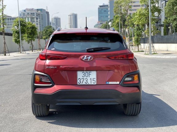 Cần bán gấp Hyundai Kona 2.0ATH năm sản xuất 2018, màu đỏ 