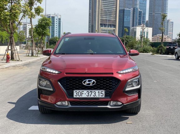 Cần bán gấp Hyundai Kona 2.0ATH năm sản xuất 2018, màu đỏ 
