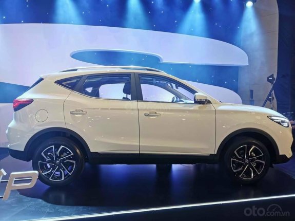 MG ZS 2021 nhập khẩu Thái Lan. Xe có sẵn đủ màu giao ngay