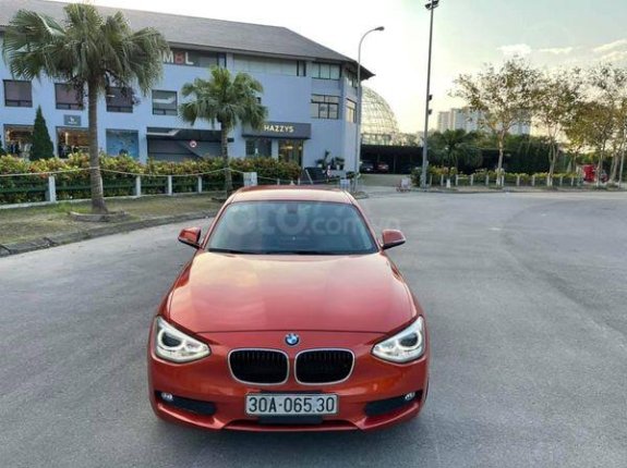 Bán BMW 116i 2014 màu đỏ, một chủ từ đầu, mới chạy 46.000 km xịn, biển Hà Nội