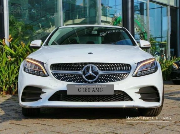Mercedes-Benz C180 AMG new 2021 - tặng gói bảo hiểm cao cấp trọn vẹn cho 1 năm - xe giao ngay - đủ màu