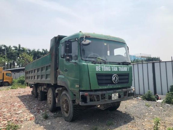 Ngân hàng Bán đấu giá xe tải Howo xe ben, tải trọng 16.4 tấn, năm 2015
