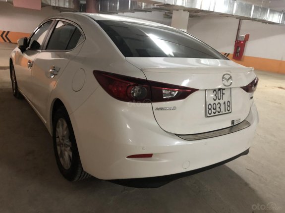 Cần bán Mazda 3 năm sản xuất 2018 xe gia đình, 585tr
