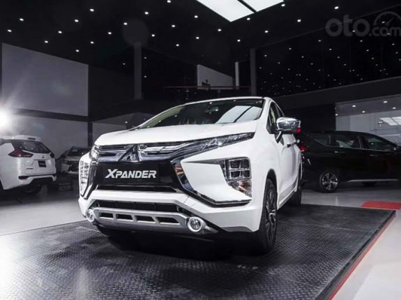 Cần bán xe Mitsubishi Xpander 1.5 AT sản xuất 2021, màu trắng, nhập khẩu nguyên chiếc, 585 triệu
