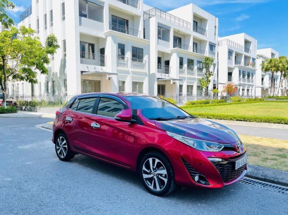Cần bán gấp Toyota Yaris sản xuất 2019, màu đỏ, xe nhập 