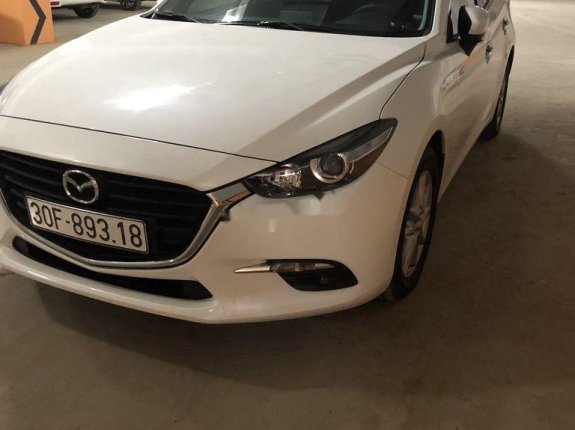 Cần bán lại xe Mazda 3 2018, màu trắng còn mới