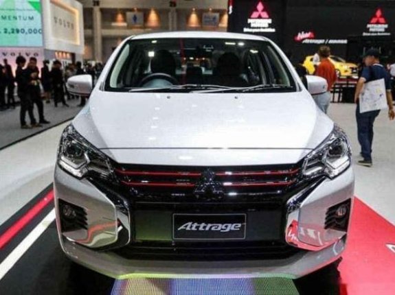 Cần bán Mitsubishi Attrage MT năm sản xuất 2020, màu trắng còn mới, giá tốt