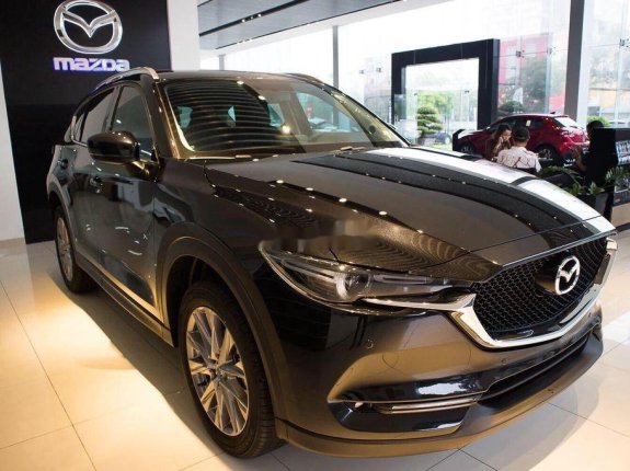 Cần bán Mazda CX 5 năm sản xuất 2021, màu đen