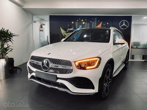 Mercedes-Benz GLC 300 4Matic 2021 - Giao ngay-[mỗi tháng góp 13,4 triệu] tặng ngay phiếu bảo dưỡng và nhiều ưu đãi khác