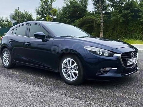 Cần bán Mazda 3 1.5 AT đời 2018, màu xanh lam