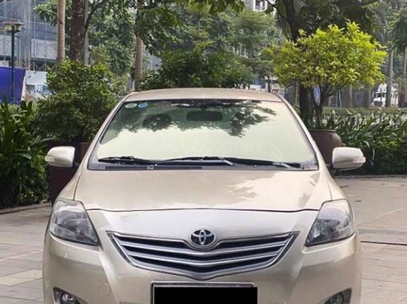 Cần bán xe Toyota Vios năm sản xuất 2013 còn mới, 360tr