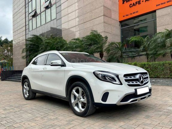 Bán Mercedes GLA 200 đời 2019, màu trắng, xe nhập còn mới