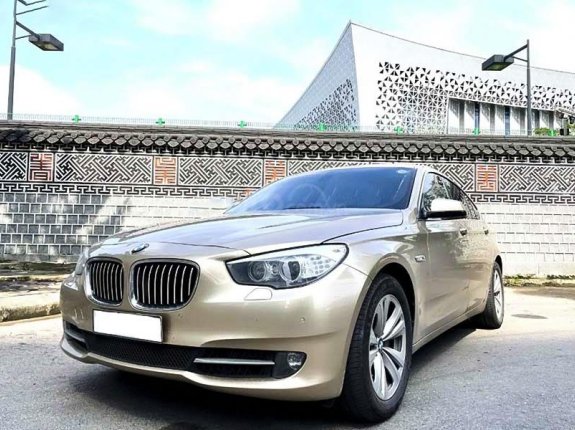 Cần bán BMW 535i năm sản xuất 2012, nhập khẩu còn mới